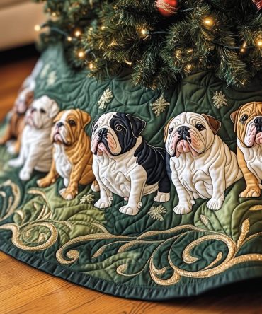 Green Christmas Tree Skirt With Gold Swirl Bulldogs — Custom Quilted Holiday Skirt, Traditional Dog Lover Decor