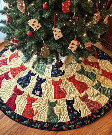 Red, Cream & Navy Wedge Cats Tree Skirt — Made-To-Order Patchwork Cat Christmas Skirt With Bold Colors, Ideal For Playful Holiday Styling