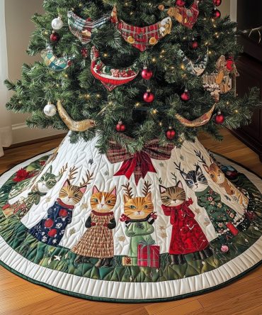 Cozy Cats In Holiday Sweaters On Cream Christmas Tree Skirt — Handmade Quilted Festive Design, Custom Sizing Available, Ships In 2–3 Weeks