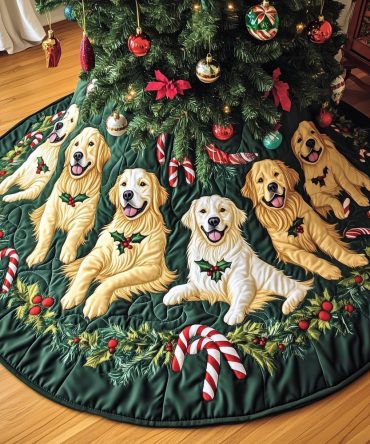 Golden Retrievers With Candy Canes Christmas Tree Skirt - Custom Made Holiday Tree Collar, Festive Pet Décor