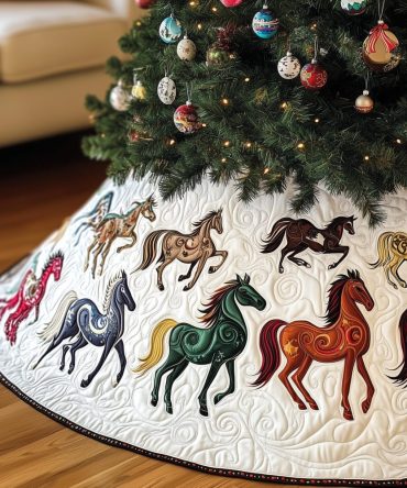 Galloping Horses In Green & Red Christmas Tree Skirt — Handcrafted Festive Equestrian Quilt, Made-To-Order Holiday Centerpiece