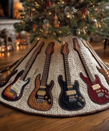 Warm Cream Quilted Guitar Christmas Tree Skirt, Cozy Handmade Holiday Tree Collar With Subtle Guitar Prints, Custom Sizing Made-To-Order