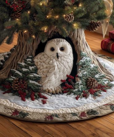 White Owl Berry Hollow Christmas Tree Skirt — Custom Handcrafted Tree Skirt With White Owl And Berry Motif For Elegant Holidays