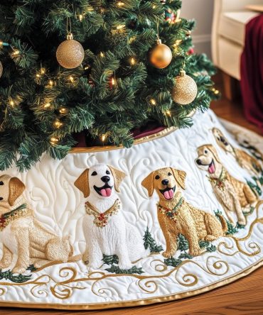 White & Gold Golden Retrievers Tree Skirt — Elegant Custom-Made Dog Themed Christmas Skirt, Gold Accent Holiday Decor