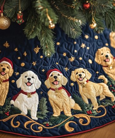Midnight Gold Retriever Pups Tree Skirt — Custom Handmade Dog Lover Christmas Skirt, Retriever Puppy Holiday Décor