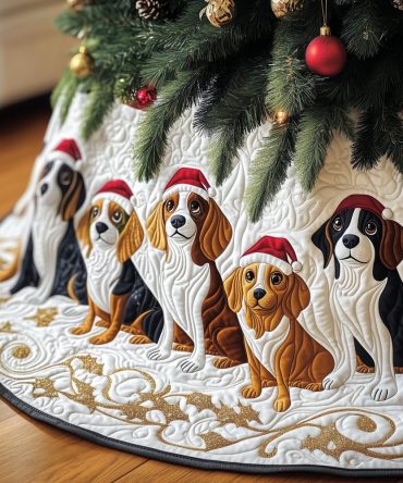 Beagle Quartet Santa Hats Tree Skirt - Festive Made-To-Order Christmas Collar For Beagle Fans, Holiday Pet Decor