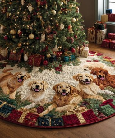 Custom Golden Retriever 'Wonder' Holiday Tree Skirt — Personalized Christmas Decor, Plush Lining, Great Gift For Dog Lovers