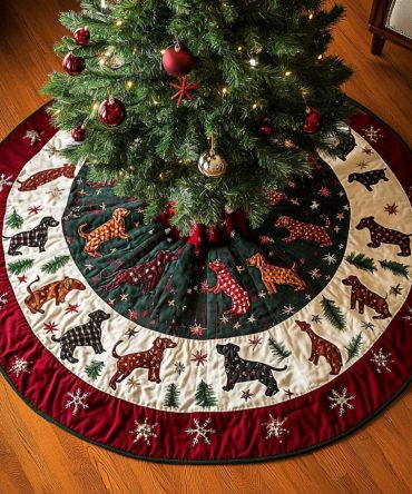 Hot Dog Happiness Tree Skirt — Cheerful Novelty Hot Dog Themed Christmas Skirt, Custom Sizes, Soft Plush & Gift-Ready Packaging