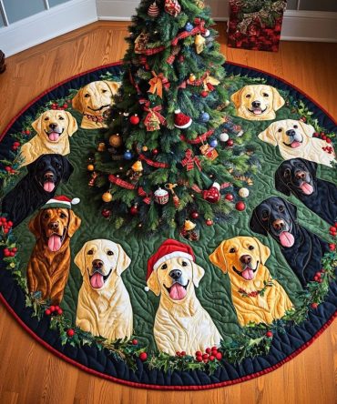 Labrador Holiday Delight Tree Skirt — Made-To-Order Festive Tree Collar With Playful Labrador Design, Premium Fabric, Gift-Ready Packaging