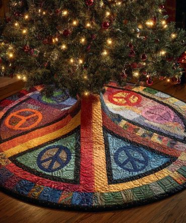 Patchwork Peace Dream Tree Skirt — Cozy Quilted Christmas Tree Skirt, Custom Patchwork Holiday Decor For Living Rooms