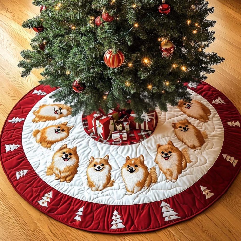 Custom Pomeranian Christmas Tree Skirt — Handcrafted Holiday Tree Collar For Dog Lovers, Personalized Cozy Festive Décor