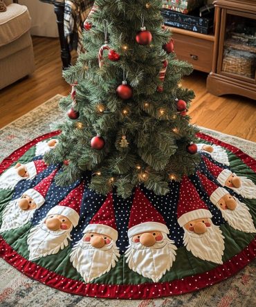 Santa Faces Red Wedge Ring Tree Skirt - Cheerful Holiday Skirt With Multiple Panels, Custom Made & Plush Finish For Festive Rooms