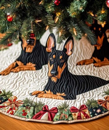 Yuletide Doberman Protector Tree Skirt — Made-To-Order Holiday Base Featuring Doberman Motif, Durable & Pet-Friendly Materials