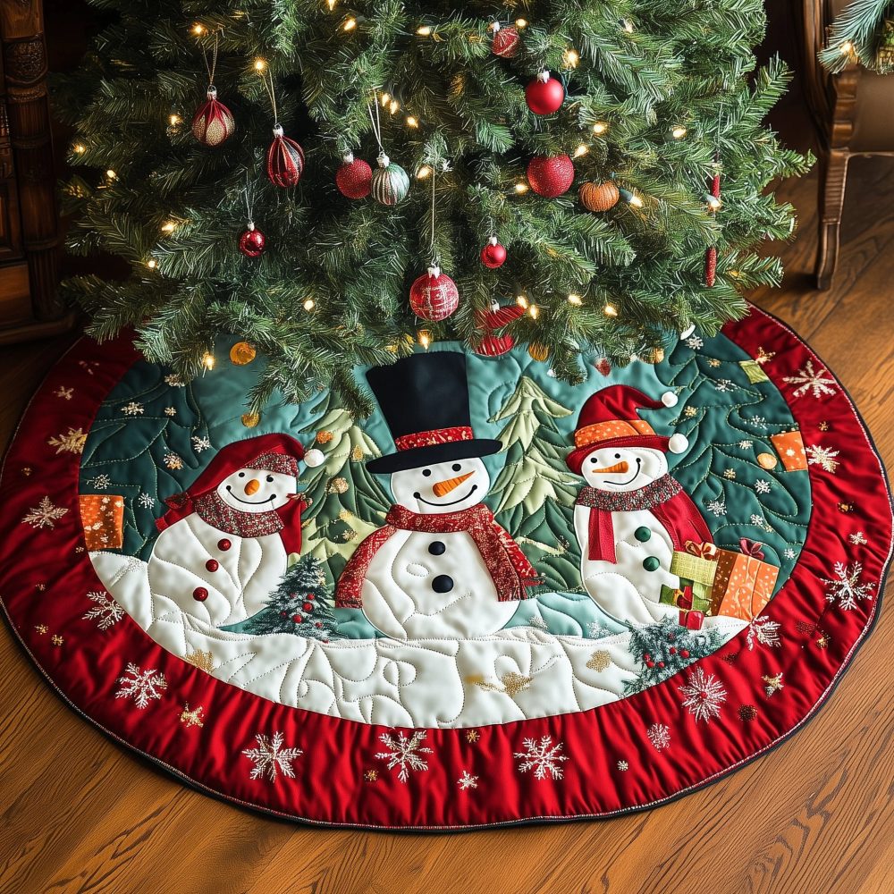 Family Snowman Quilted Christmas Tree Skirt — Classic Handmade Holiday Base With Charming Snowman Design, Ready To Display